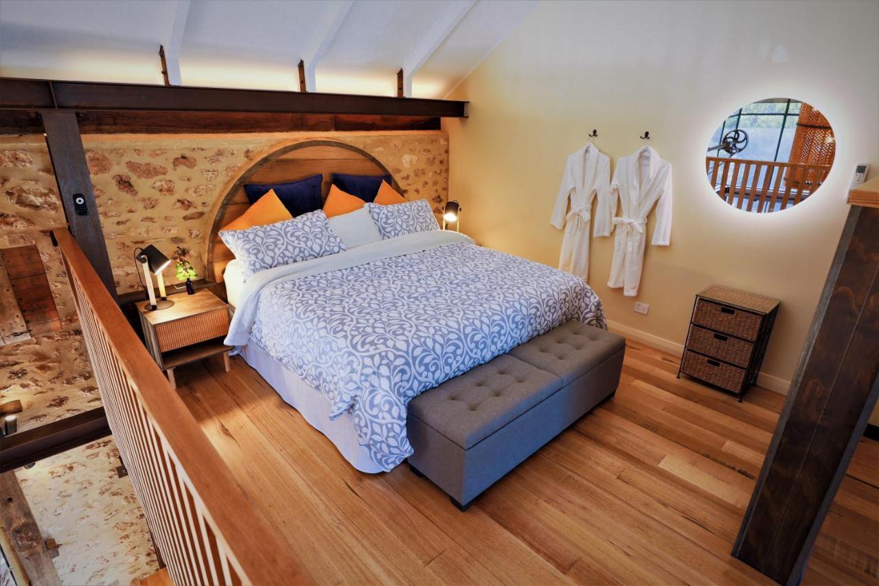 The Old Chaff Mill Organic Vineyard Retreat Bed & Breakfast Sellicks Hill Exterior photo